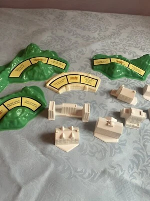 The Game of Life 1981 Replacement Pieces Parts houses hills for game board - Image 1 of 4