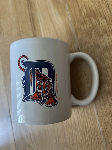 Vintage Baseball Detroit Tigers Coffee Mug Cup Ceramic 1990s 90s MLB 1998 Cover