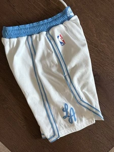 Youth Nike Lakers James Shorts White Blue S 8 - Picture 1 of 4
