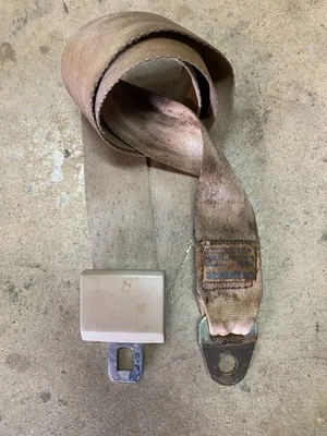 87-90 1988 Dodge Dakota cinturón de seguridad delantero cinturón de regazo gris cabina estándar Foto 1 de 2