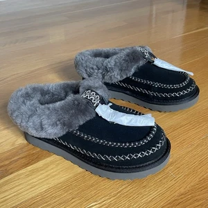 UGG Women’s Scuffette II Slippers Black Size 6 (US) / 37 (EU) Shearling Fur - Picture 1 of 11