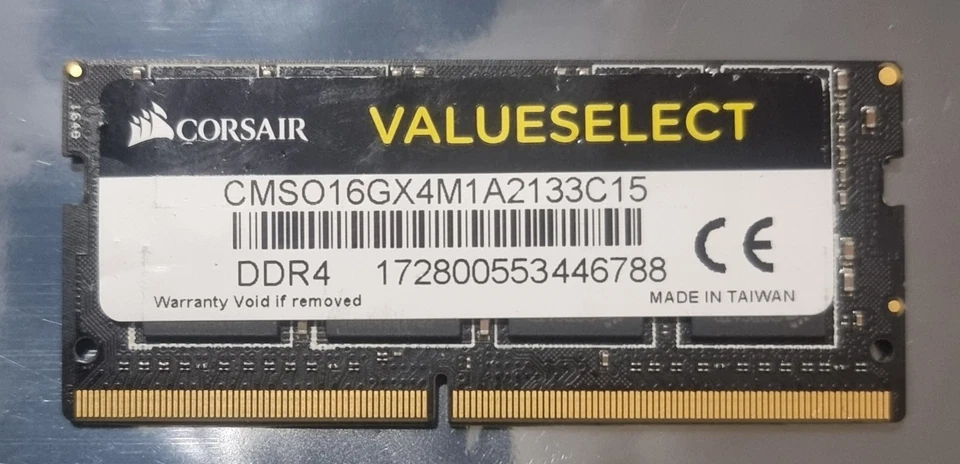 Corsair PC4-17000 PC4 2133P 16GB 1X16GB DDR4 2RX8 2133MHz 260pin Laptop Memory - Image 1 of 1