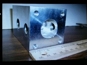 hydraulic valve MANIFOLD  ONAN 425-2350 STAINLESS STEEL BLOCK 61mm x 61mm x 95mm - Picture 1 of 3