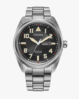 Citizen Eco-Drive Super relógio de titânio cristal de safira mostrador preto BM8560-53E - Imagem 1 de 4