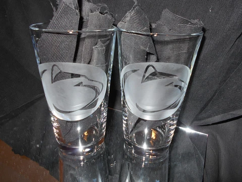 PENN STATE NITTANY LIONS 2 ETCHED LOGO 16 oz PINT GLASSES NEW Cover
