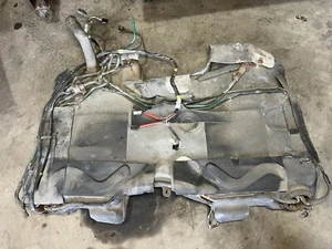 1998-2000 Volvo V70 XC V70R AWD Fuel Gas Tank & Pump w/Sending Unit OEM #3966E - Picture 1 of 10