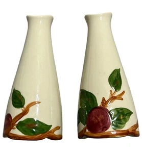 Vantage 1960's Franciscan Apple Pattern Ceramic Salt & Pepper Shakers-one set - Picture 1 of 7