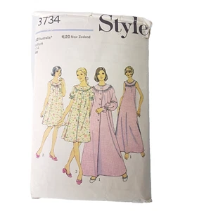 Vintage 70s Style 3734 Nightgown Housecoat Dressing Gown SZ 12 - 14 Med - Picture 1 of 2
