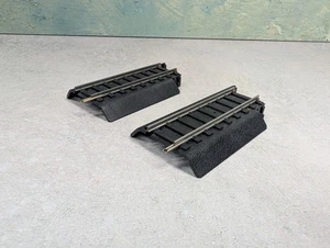USED Life-Like HO Scale Power-Loc 3" Straight Track Adaptors Black (2 pcs) - Picture 1 of 3