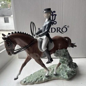 Lladro Dressage Figurine 01008418 Lady On Horse IN BOX SIGNED! - Picture 1 of 13