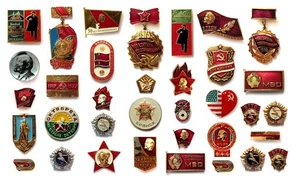 Set 35 Vintage Pin Anstecker Sowjet Russland Revolution Lenin, Komsomol UdSSR Roter Stern - Bild 1 von 24