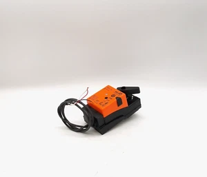 Belimo LR24-3 US Pneumatic Acutator - Picture 1 of 4