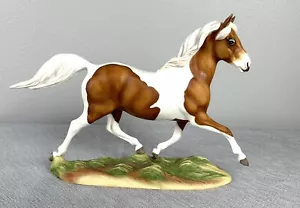 Franklin Mint Misty of Chincoteague Pinto Horse Statue by Pamela Du Boulay - Picture 1 of 8