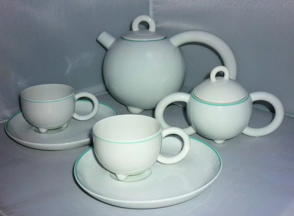 UNUSUAL ARZBERG CLAVIS TEAPOT SUGAR BOWL CUP SAUCER DESIGNED MATTEO THUN 1980's - Image 1 of 1
