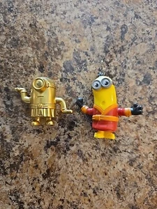 Rare McDonald's 2019 Gold Minion #97 And #22 Happy Meal Toy Despicable ME - Picture 1 of 3