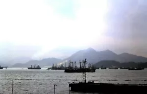 Vintage 35mm Slide, HONG KONG - Old Cargo Ships & Vessels / Ships in the Harbor - Bild 1 von 1