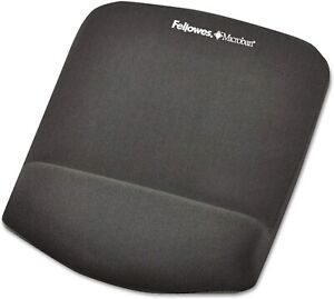 Fellowes PlushTouch Mouse Pad w/Wrist Rest - Grey