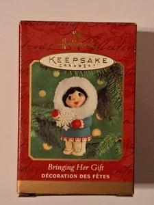 Hallmark 2000 ricordo ornamento "Porta il suo regalo" - Foto 1 di 3