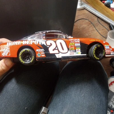 TONY STEWART #20 HOME DEPOT 2002 NASCAR WINSTON CUP CHAMP EDICIÓN LIMITADA Foto 1 de 4
