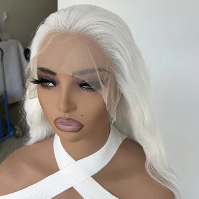 天然耐热合成头发柔软白色长波浪高清 T 蕾丝前假发 — 第 1/4 张图片