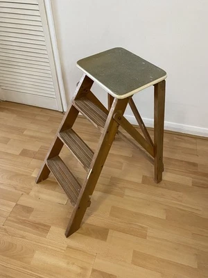 Amazing Vintage Retro Wooden Folding Step Stool Step Ladder Library Kitchen - Image 1 of 4