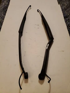 2003-2008 INFINITI FX35 LEFT & RIGHT WINDSHIELD WIPER ARMS OEM - Picture 1 of 8