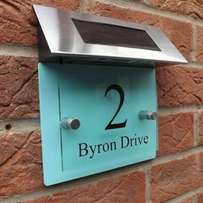 MODERN HOUSE SIGN PLAQUE DOOR NUMBER STREET GLASS ACRYLIC/ GREEN SOLAR LIGHT - Image 1 of 3