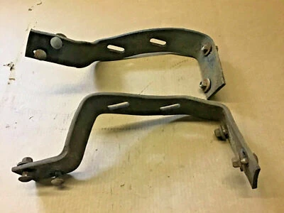 Cadillac 1961 1962 soportes de montaje de parachoques delantero usados originales diestro LH DS PS Foto 1 de 4