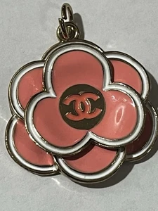 Chanel Camellia Flower Pink Gold 30mm STAMPED Designer Zipperpull XL - Picture 1 of 4