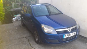 2005 Vauxhall Astra Estate 1.8 Petrol, Spares or Repair, manual gearbox H - Picture 1 of 6