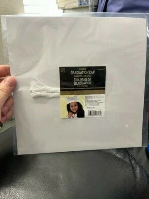 Gorra de graduación de papel Amscan blanca talla infantil ¡¡Nueva!!! Foto 1 de 2