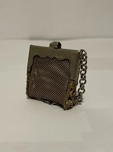 Mini monedero de malla dorado llavero encanto medallón - Imagen 1 de 12