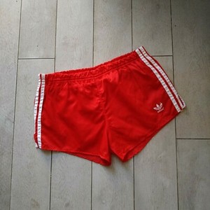 short retro adidas