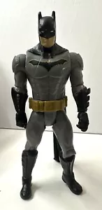Figura de acción Batman Missions 2018 DC Comics 6"" - Imagen 1 de 7
