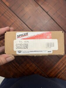 NEW OEM Spicer 2011840 Pinion Seal Dana 80 Ford F350 Dually
