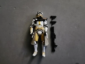 HASBRO STAR WARS 2005 COMMANDER BLY COMPLETE ACTION FIGURE - Picture 1 of 3