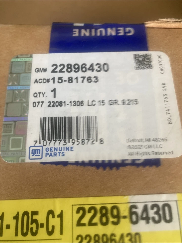 New Genuine OEM Heating Air Conditioning Blower Motor with Wheel - GM 22896430 - Image 1 of 3