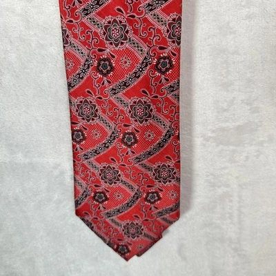 Corbata clásica Ermenegildo Zegna para hombre roja seda cachemira floral hecha en Italia Foto 1 de 4