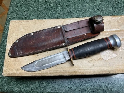 Cuchillo de caza Gladstone vintage de mármol con funda de cuero Foto 1 de 4