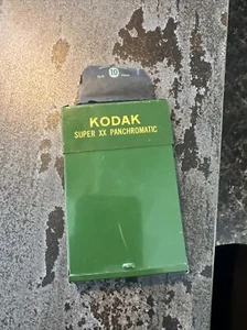 Kodak Super XX fotográfico - paquete pancromático vintage - Imagen 1 de 3