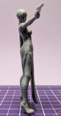 Sowjetischer Red Sparrow im Gwyneth Paltrow Pinup Style  Scale 1:16 - Bild 1 von 4