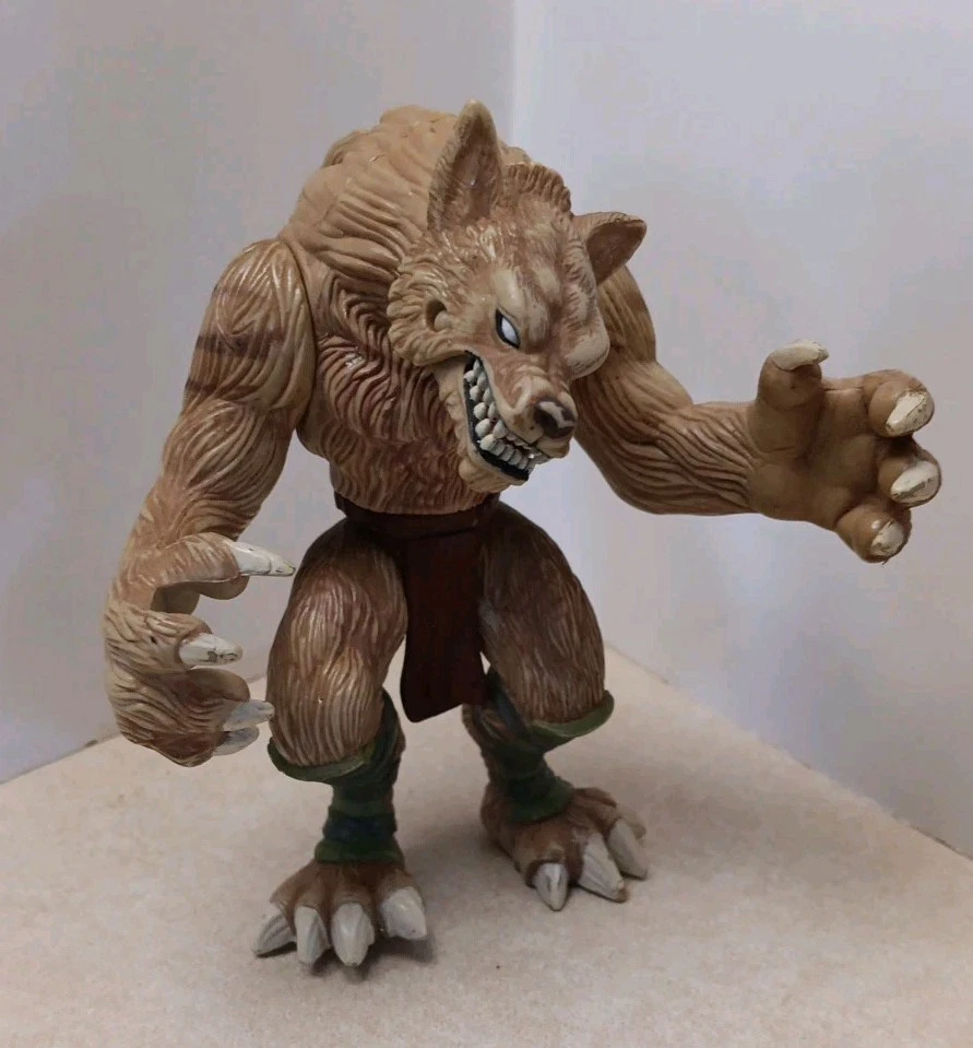 Figura de acción Duel Masters Fear Fang Werewolf 6" pulgadas Hasbro Wizards 2003 Foto 1 de 4