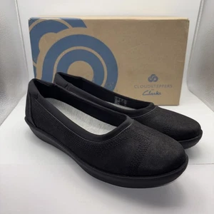Clarks Cloudsteppers Ayla Damen-Flats Stoff 7 schwarz Synthetik-Nubuk neu im Karton - Bild 1 von 10
