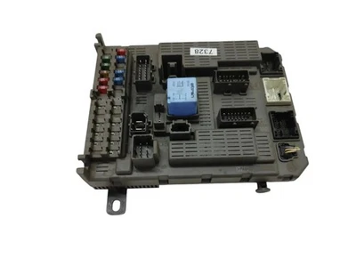 Scatola fusibili Citroën C5 III RD 9645352980 2.00 Diesel 2001 29079970 - Immagine 1 di 4