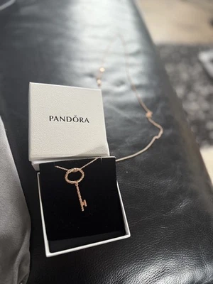 NUEVO EN CAJA Genuino Pandora Oro Rosa Regal Llavero Collar EDICIÓN LIMITADA 💕 90 cm  Foto 1 de 4