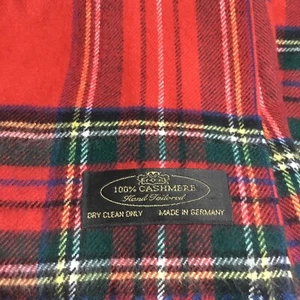 Sciarpa a quadri 100% cashmere taylored a mano con frange Made in Germany. - Foto 1 di 3