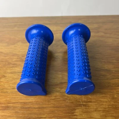 OLD SCHOOL BMX HANDLEBAR GRIPS BLUE COBRA MX OCTOPUS BICYCLE VINTAGE NOS - Image 1 of 4