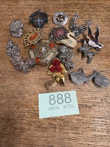 vintage costume brooches e.t.c - Picture 1 of 6