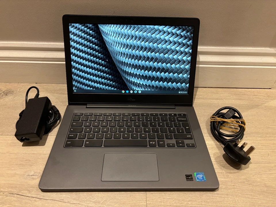 Dell Chromebook 13 7310 Model P66G Intel Celeron 1.5GHz  4GB RAM 13.3 in screen - Image 1 of 4