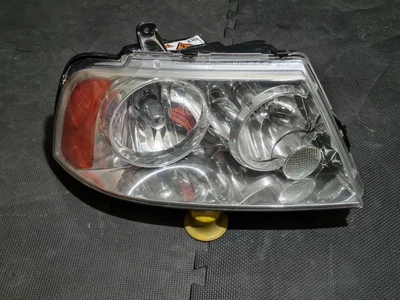 Faro lateral derecho pasajero Lincoln Navigator 2003-2006 Xenon OEM P6757 DW Foto 1 de 4